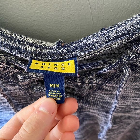 Distressed navy and white hoodie - Picture 3 of 3